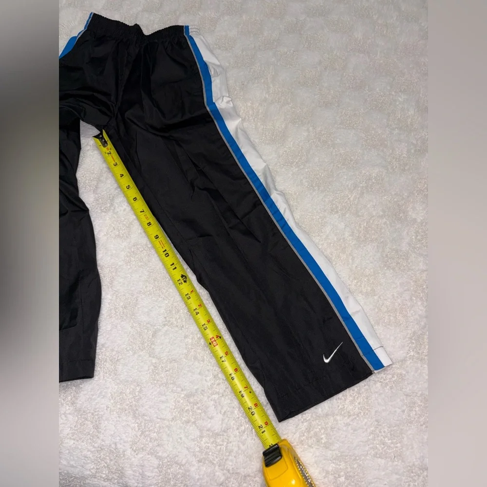 Nike Kids Vintage Wide Leg Windbreaker Pants • Youth 7